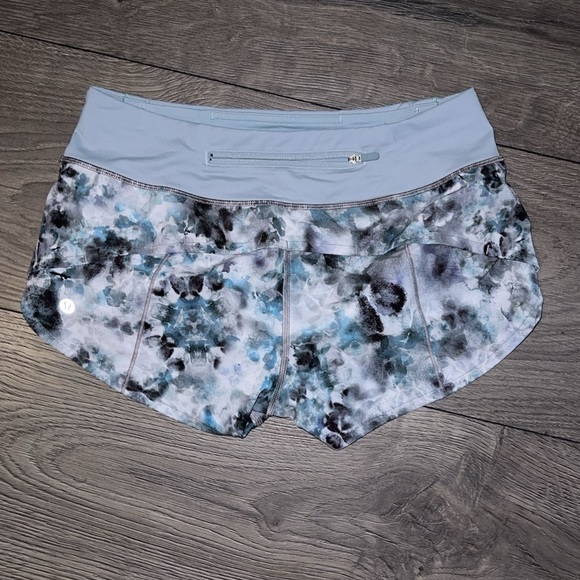 Lululemon Speed Up Short Size 4 with 2.5" inseam Kaleidofloral Multi Blue Cast - Picture 7 of 14